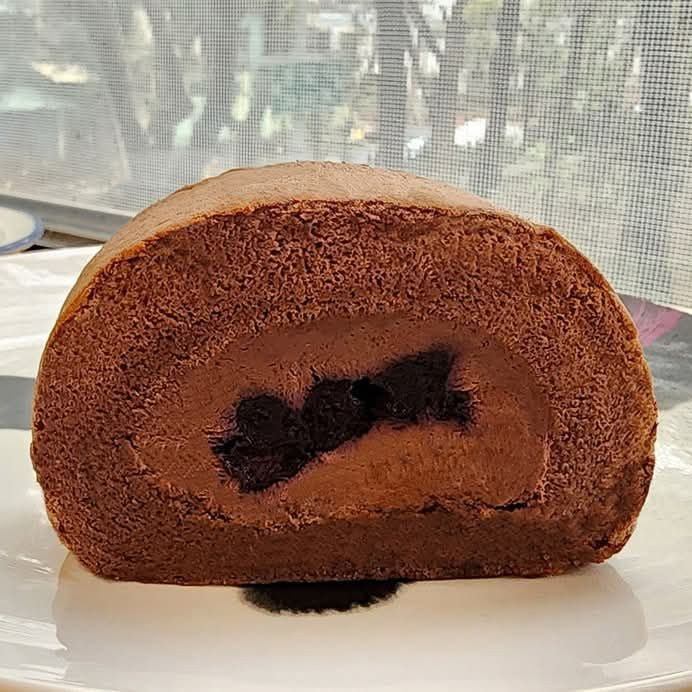 [Gluten-Free Cake] Chocolate Blueberry Fresh Cream Roll Cake