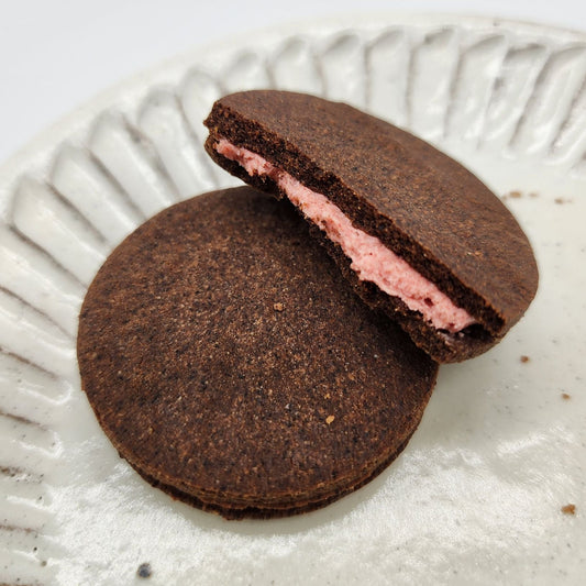 [Gluten-Free Snack] Strawberry Cocoa Black Rice Sandwich Cookies